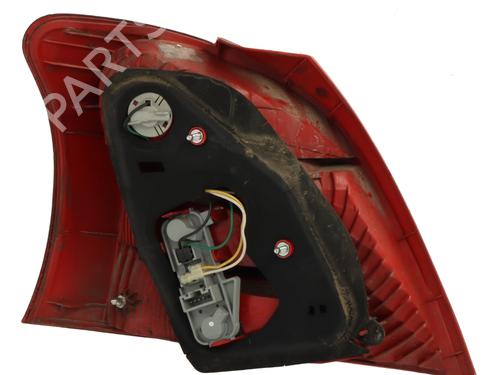 Right taillight TOYOTA YARIS (_P9_) 1.4 D-4D (NLP90_, NLP90R) | BP31586281C35 