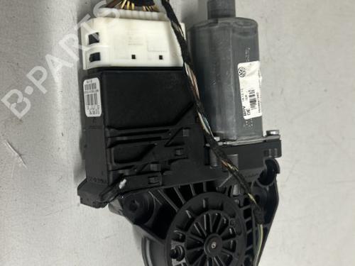 Portierruitmotor rechtsachter VW GOLF VI (5K1) 1.4 TSI (122 hp) 21311830