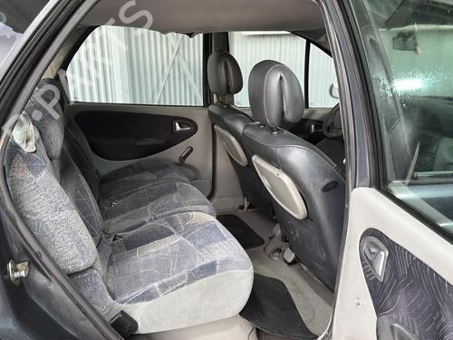 Right headlight RENAULT SCÉNIC I MPV (JA0/1_, FA0_) 1.9 dCi (JA05, JA1F) | BP32117655C29 