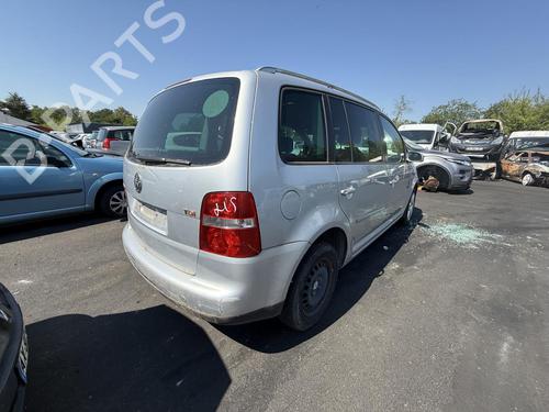 Right front window motor VW TOURAN (1T1, 1T2) 2.0 TDI | BP27258268E20 