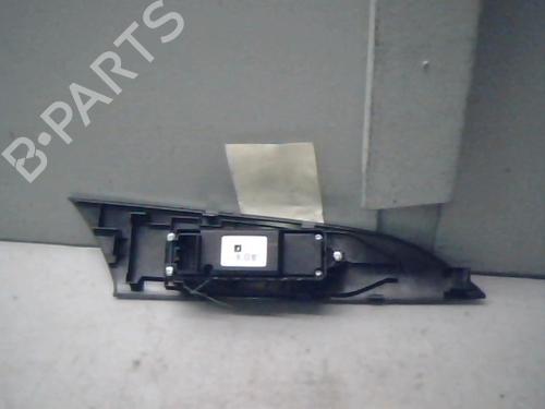 Used Right front window switch Right front window switch MAZDA 3 (BK) 2.0 MZR-CD (BK14) (143 hp) 21317186 21317186