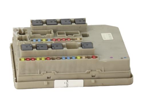 Used Fuse box RENAULT CLIO III (BR0/1, CR0/1) 1.2 16V (BR0R, BR1D, BR1L, CR0R) (65 hp) 30745217