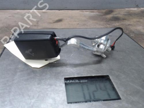 Used Seat buckle BMW 5 (F10) 520 d (184 hp) 21308046