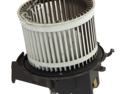Heater blower motor FIAT 500 (312_) 1.2 (312AXA1A) | BP21367743M62 