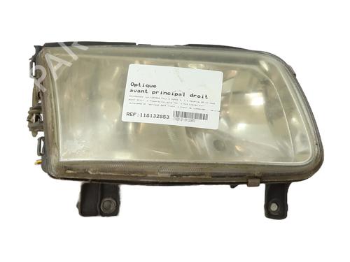 Used Right headlight VW POLO (6N2) 1.4 16V (75 hp) 30948109