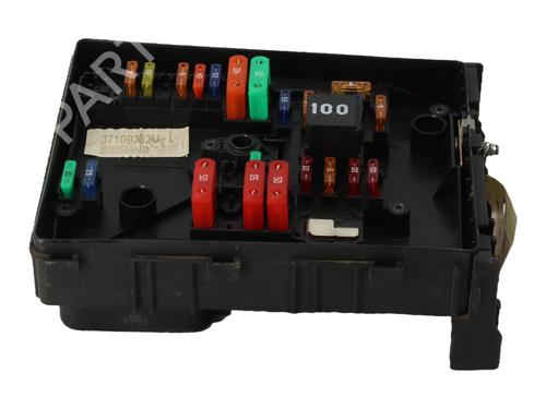 Fuse box VW GOLF VI (5K1) 1.6 TDI | BP38729867E1 - Image 5