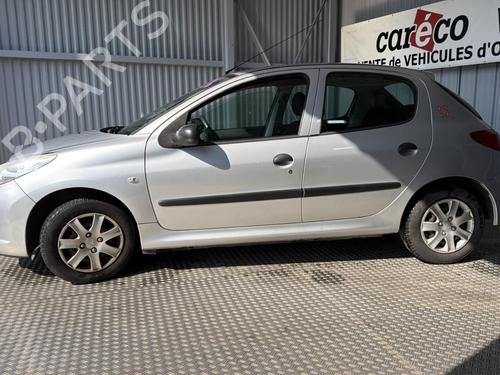 Fuse box PEUGEOT 206+ (2L_, 2M_) 1.1 | BP33728843E1  - Image 20