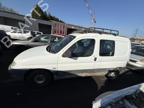 Left mirror CITROËN BERLINGO / BERLINGO FIRST Box Body/MPV (M_) 2.0 HDI 90 (MBRHY, MCRHY) | BP25000491C26 