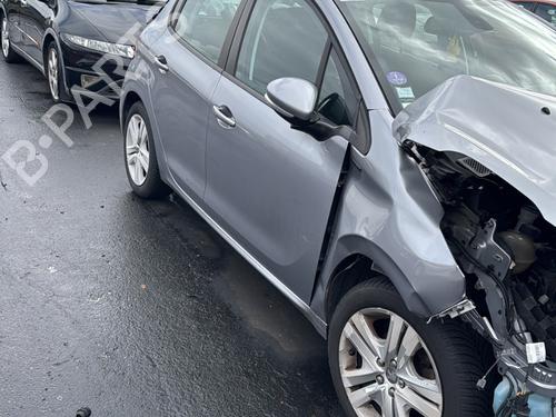 Rear mirror PEUGEOT 208 I (CA_, CC_) 1.2 VTI 82 | BP30638446I6