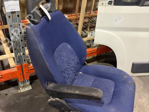 Left front seat PEUGEOT BOXER Van (244) 2.8 HDi | BP39172697C15 - Image 2