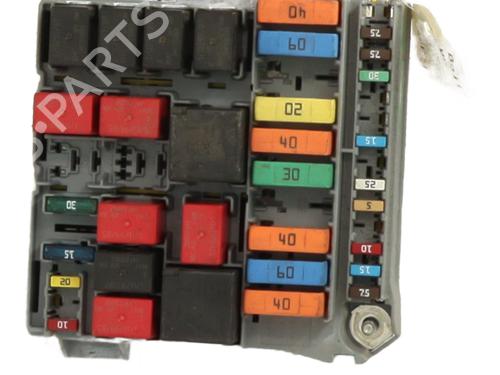 Used Fuse box Fuse box 33310598 33310598