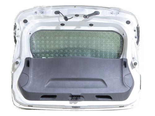 tailgate-renault-clio-iv-bh_-2012-2013-2014-2015-2016-2017-2018-2019-2020-2021-37737631 main image