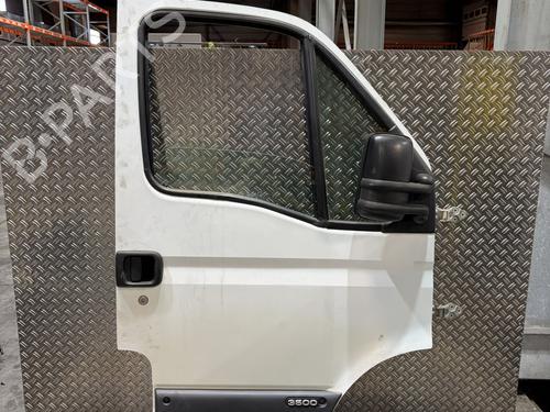 Used Right front door Right front door 37188187 37188187