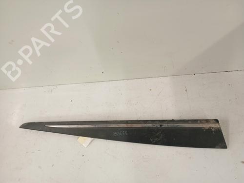 Used Door moulding trim RENAULT CLIO IV (BH_) 1.5 dCi 75 (75 hp) 32184509