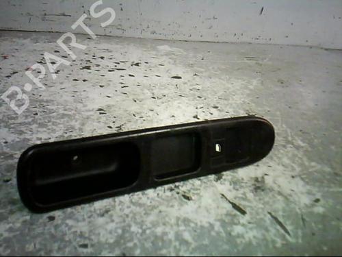 Used Right front window switch PEUGEOT 307 (3A/C) 2.0 HDi 90 (90 hp) 21317510