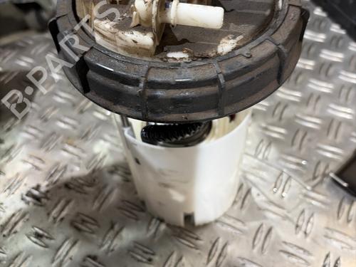 Used Fuel pump Fuel pump OPEL VIVARO B Bus (X82) 1.6 CDTI (06) (125 hp) 32427351 32427351