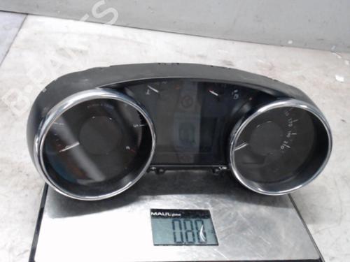 Used Instrument cluster PEUGEOT 5008 (0U_, 0E_) 1.6 HDi (112 hp) 21300029