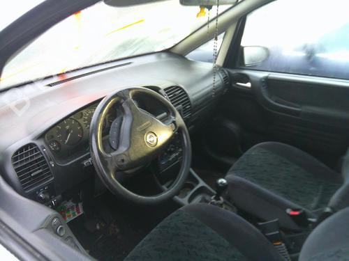 Right taillight OPEL ZAFIRA A MPV (T98) 2.0 DTI 16V (F75) | BP28546316C35