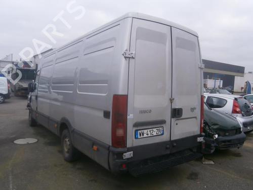 Right front window motor IVECO DAILY III Van 35 S 15 V, 35 C 15 V (A6HCV3B2, A6HBV4B2, A6HC41B2,... | BP21365820E20 