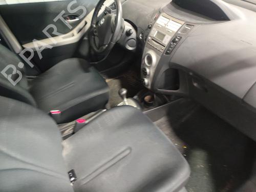 Front bumper TOYOTA YARIS (_P9_) 1.4 D-4D (NLP90_, NLP90R) | BP31586296C7 