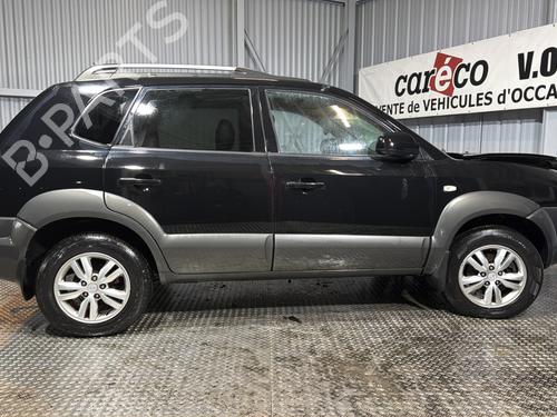 Right headlight HYUNDAI TUCSON (JM) 2.0 CRDi | BP32283522C29 