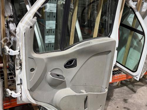 Used Right front door Right front door RENAULT TRUCKS MASCOTT Platform/Chassis 120.65 (A00500007) (115 hp) 39062676 39062676