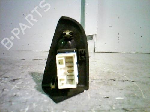 Used Right rear window switch Right rear window switch FIAT MAREA Weekend (185_) 1.9 JTD 110 (185BXT1A) (110 hp) 21366759 21366759