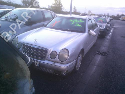 Left tailgate light MERCEDES-BENZ E-CLASS (W210) E 220 D (210.004) | BP28041661C79  - Image 17