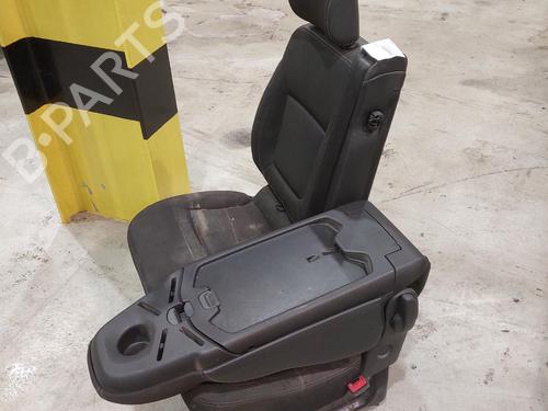 Right front seat RENAULT TRAFIC III Van (FG_) 1.6 dCi 145 (FGMG) | BP37474139C16 - Image 7