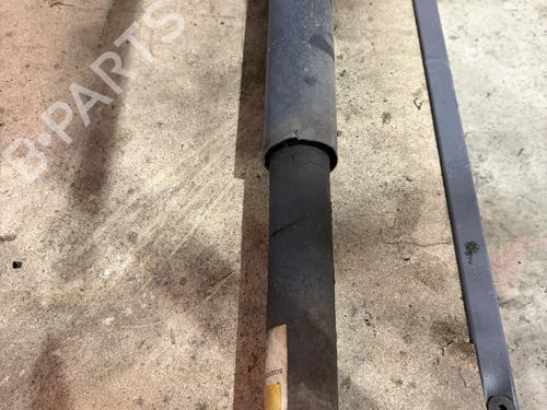 Used Left rear shock absorber Left rear shock absorber 38067966 38067966