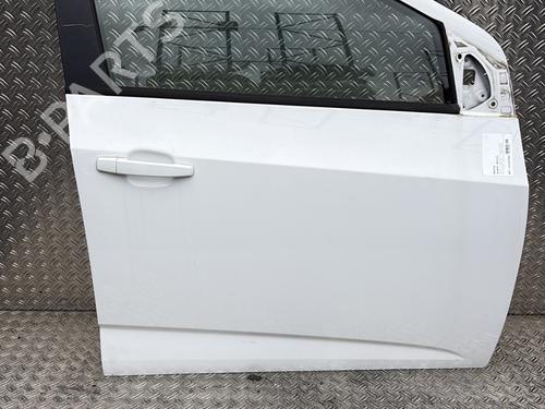 Used Right front door Right front door CHEVROLET AVEO Hatchback (T300) 1.3 D (75 hp) 32869999 32869999
