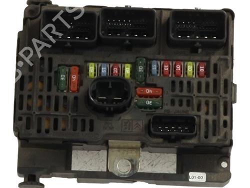 Boîte à Fusibles PEUGEOT 407 SW (6E_, 6D_) 2.0 HDi 135 | BP29960432E1