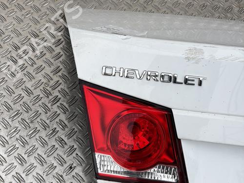 tailgate-chevrolet-cruze-j300-2009-30147224 main image