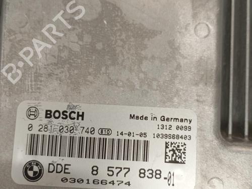 Used Engine control unit (ECU) Engine control unit (ECU) BMW 5 (F10) 530 d xDrive (258 hp) 22641124 22641124