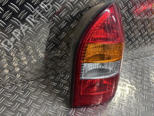 Højre baglygte OPEL ZAFIRA A MPV (T98) 2.0 DTI 16V (F75) | BP21883549C35