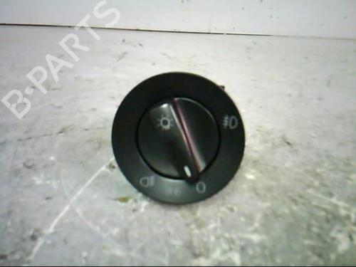 Used Headlight switch VW POLO (6N2) 1.4 16V (75 hp) 21366628