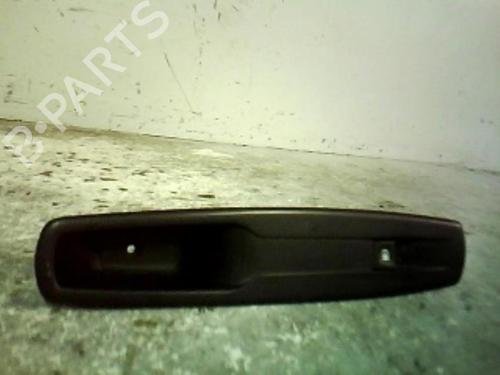 Used Right front window switch RENAULT MEGANE III Hatchback (BZ0/1_, B3_) 1.5 dCi (BZ09, BZ0D, BZ1W, BZ29, BZ14) (110 hp) 21369258