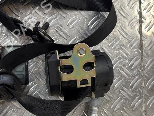 Used Front right seatbelt Front right seatbelt MERCEDES-BENZ A-CLASS (W168) A 160 (168.033, 168.133) (102 hp) 22211735 22211735