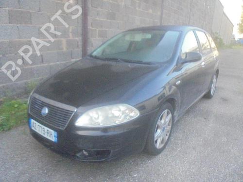 Left tailgate light FIAT CROMA (194_) 1.9 D Multijet (194AXB1B) | BP27981376C79 - Image 6