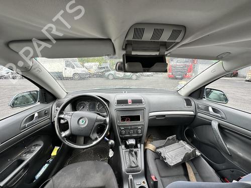 Left headlight SKODA OCTAVIA II (1Z3) 1.9 TDI | BP21320710C28 