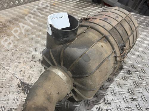 Used Air filter box Air filter box NISSAN TRADE Platform/Chassis 3.0 TDiC (106 hp) 39911527 39911527