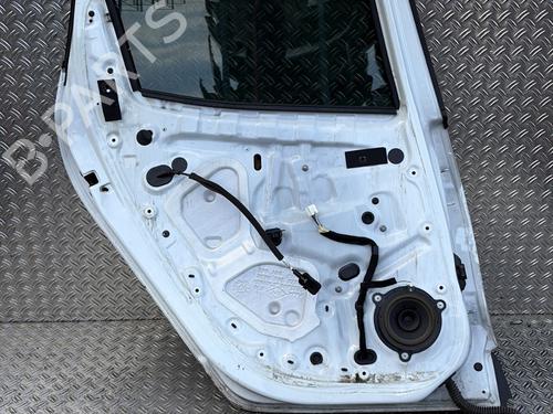 Dør venstre bagtil Dør venstre bagtil RENAULT CLIO IV (BH_) 1.2 TCe 120 (BHAU) (118 hp) 29413011 29413011