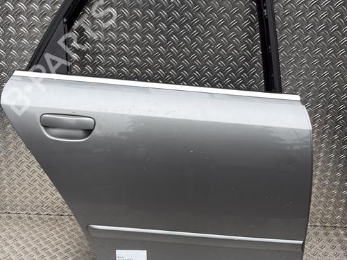 Dør høyre bak AUDI A4 B6 (8E2) 2.0 FSI (150 hp) 30817107