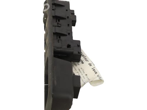 Used Left front window switch Left front window switch PEUGEOT 3008 I MPV (0U_) 1.6 HDi (112 hp) 39987173 39987173