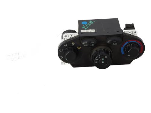 Used Climate control HYUNDAI SANTA FÉ I (SM) 2.0 CRDi 4x4 (125 hp) 22624879