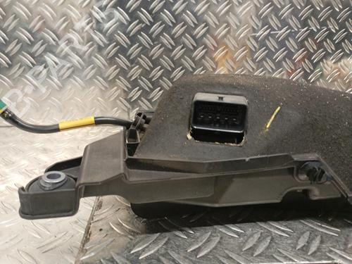 Used Electric handbrake Electric handbrake CITROËN C4 Picasso I MPV (UD_) 1.6 HDi (109 hp) 24117207 24117207