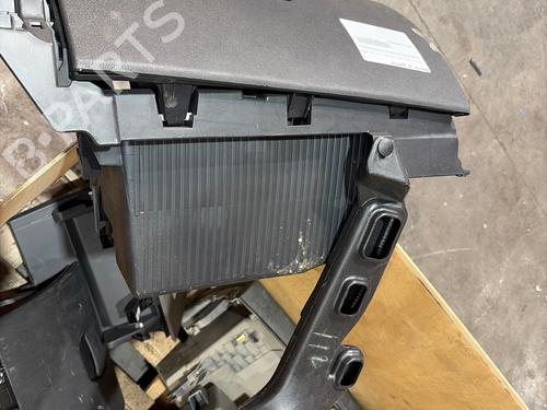 Glove box RENAULT TRAFIC III Van (FG_) 1.6 dCi 145 (FGMG) | BP37264680C95 - Image 2