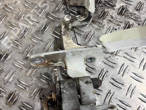 Used Hinge/Door check strap Hinge/Door check strap VW TRANSPORTER T5 Platform/Chassis (7JD, 7JE, 7JL, 7JY, 7JZ, 7F 1.9 TDI (105 hp) 40440139 40440139