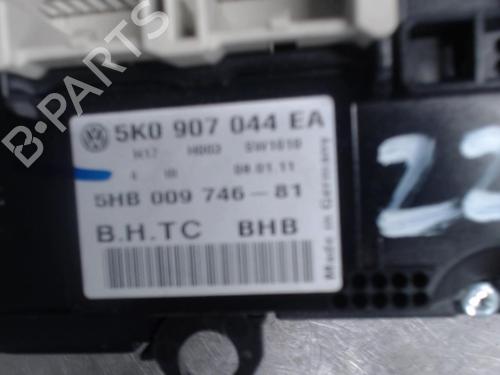 AC Styreenhet / Manøvreringsenhet VW GOLF VI (5K1) 2.0 TDI (140 hp) 21292245