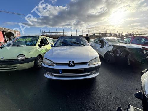 Right headlight PEUGEOT 106 II (1A_, 1C_) 1.1 i | BP21302517C29 